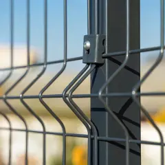 Jak podwyższyć ogrodzenie? Skuteczne metody bez wymiany paneli