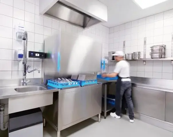 Ile zlewów w kuchni gastronomicznej? Odpowiedzi, które zaskakują