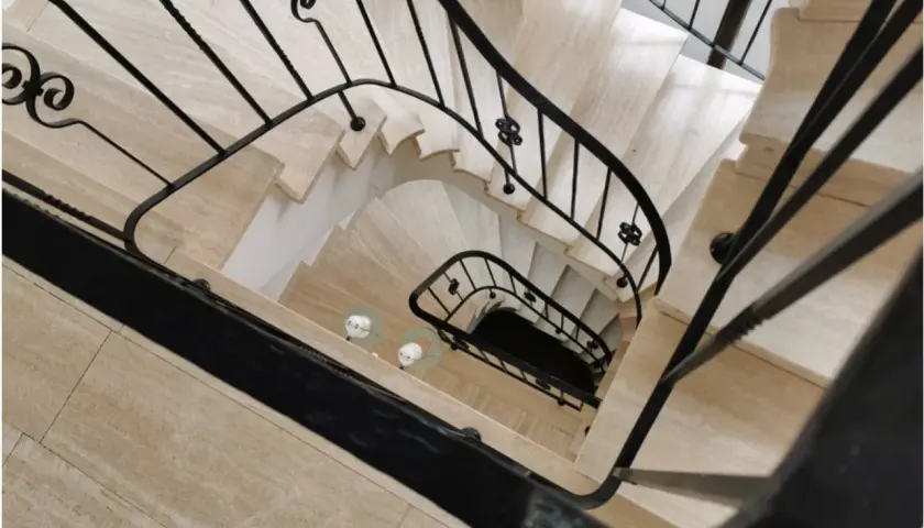Ile kosztuje balustrada na schody? Ceny, które zaskoczą każdego