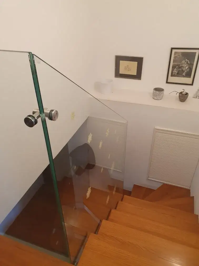 Zdjęcie Jaka grubość szkła na balustradę? Kluczowe informacje dla bezpieczeństwa